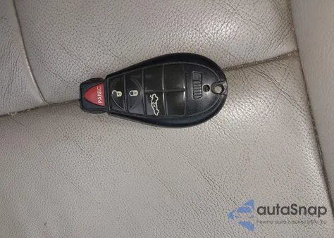 2010 Chrysler 300 Touring/Signature Series из США, поврежденный, VIN 2C3CK5CV9AH210853